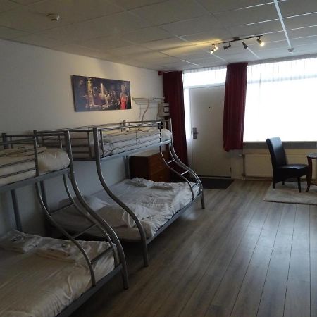 Hotel Wijkerhaven Beverwijk Exteriör bild